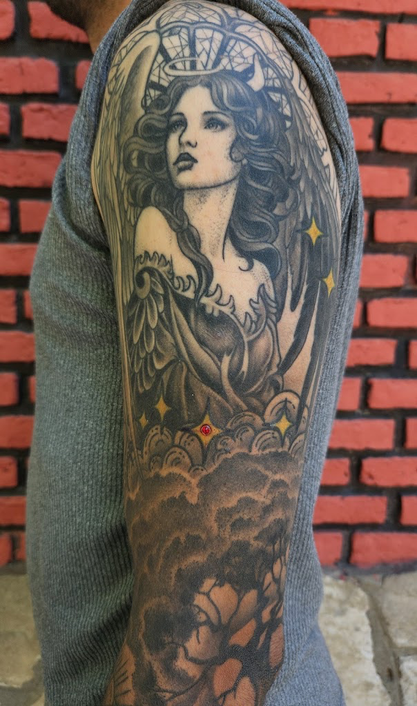 Tatuaje de manga realizado en Lo Mejor De Nuestra Piel Tattoo